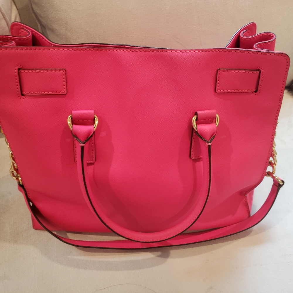 Michael Kors Hamilton Tote - Picture 2 of 8